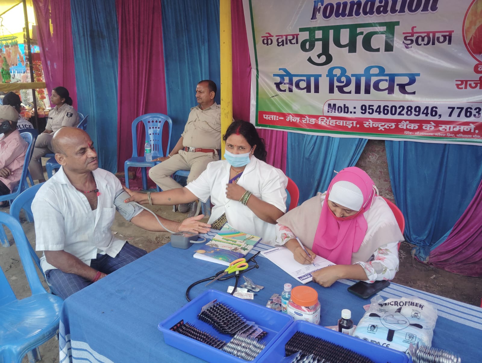 ग्रामीण बच्चे पढ़ाई करते हुए — शिक्षा सहयोग गंगाराम सेवा संस्थान